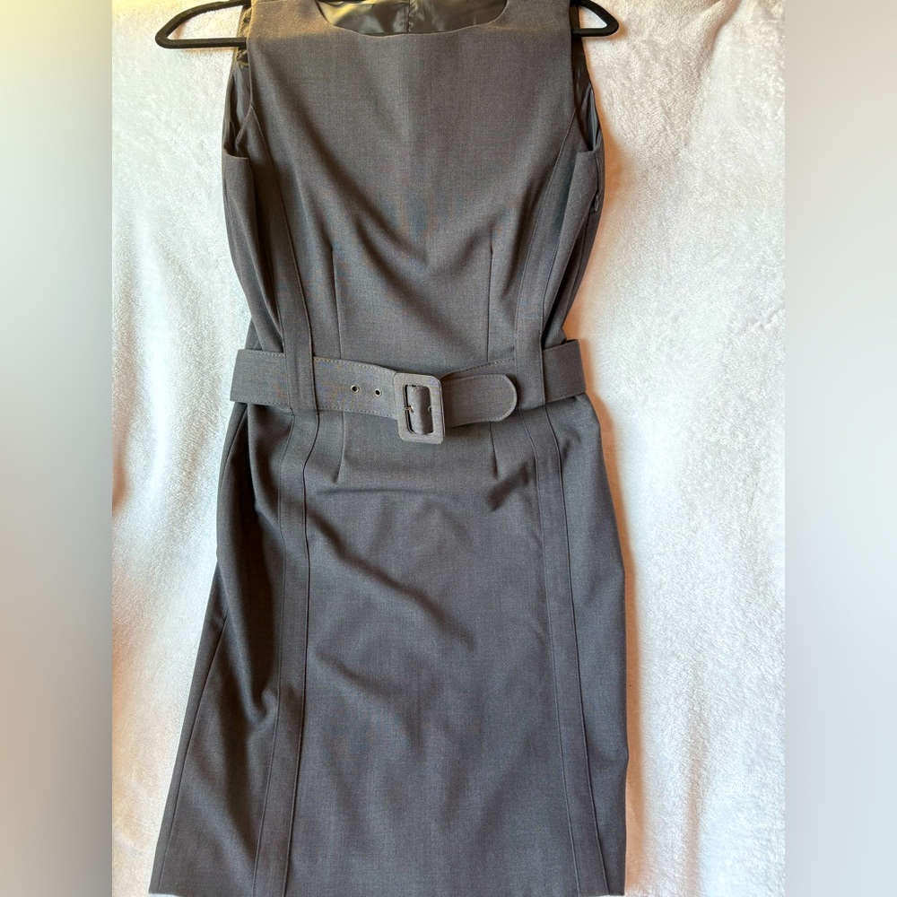Calvin Klein dress light charcoal grey fitted with belt size 6